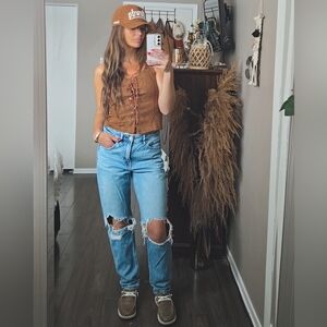 American Eagle 90s Straight Jeans 6 Long | High Rise Distressed Knee Denim Trend
